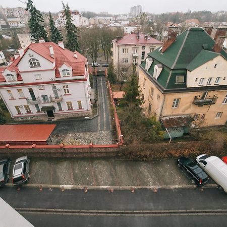 Modern Apartment On Mechnikova Street 18 Lviv Exterior photo